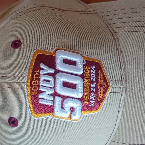 New Indy 500 108th Gainbridge 100% Cotton Trucker Cap Contrast Maroon & Stone - Picture 2 of 5